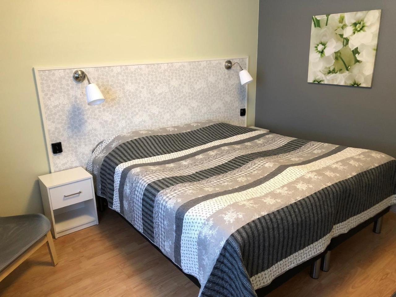 Docksta Hotell Екстер'єр фото